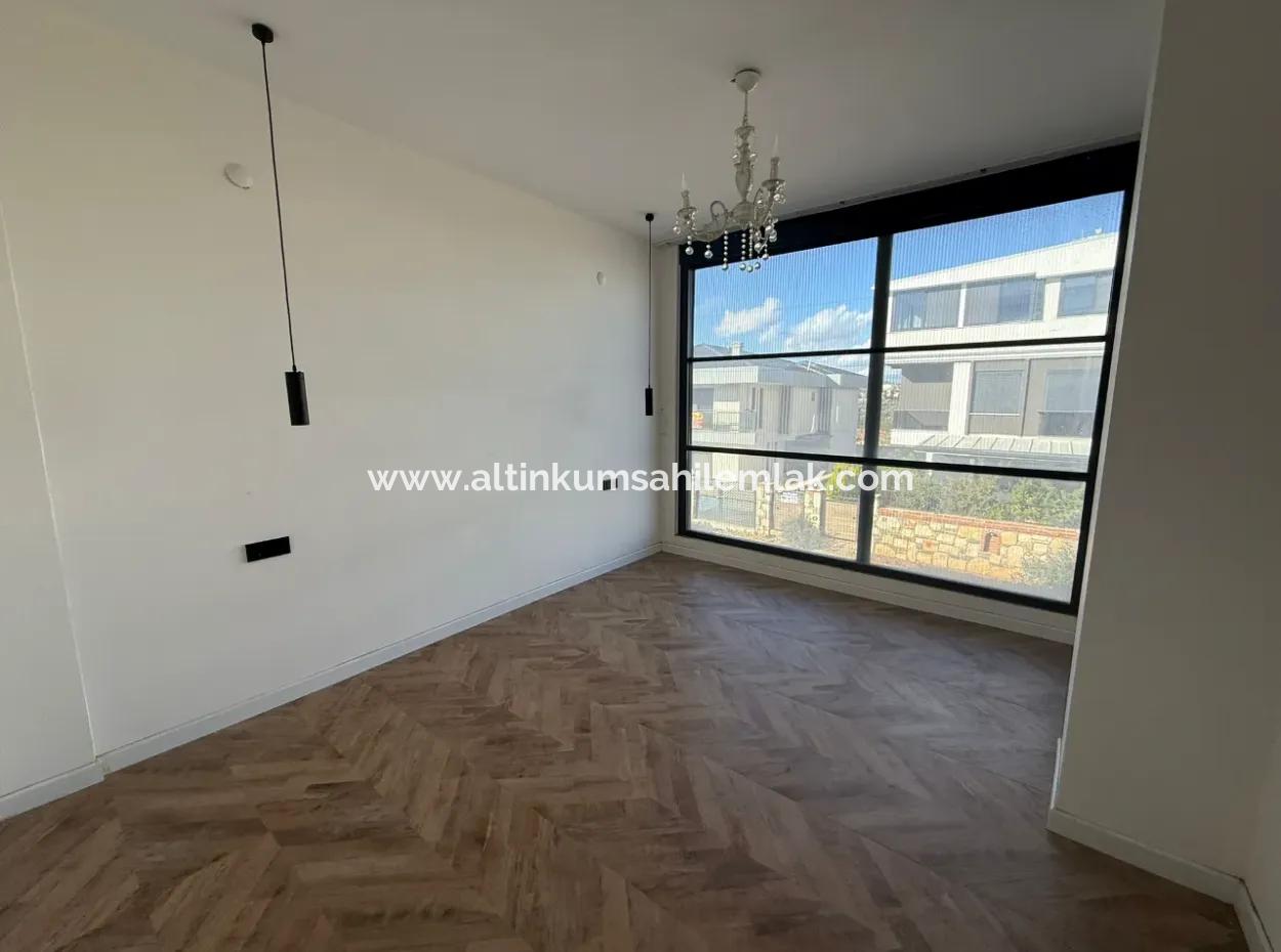 Aydın Didim Efeler Mahallesi Yerden Isıtmalı • Akıllı Sistem • Havuzlu Site İçi • 3+1 Köşe Villa