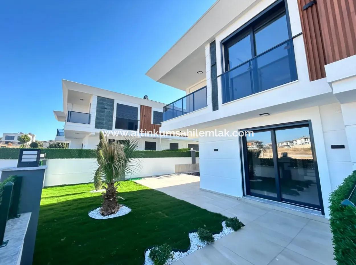 Didim Hisar Mahallesi’nde Satılık 3+1 Modern Müstakil Girişli Havuzlu Villa