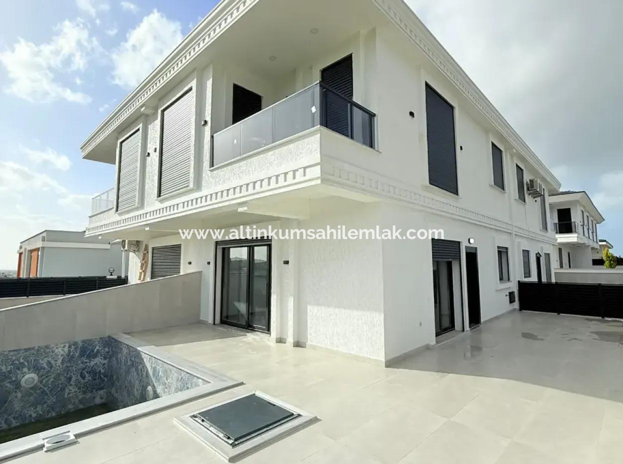 Aydın Didim Hisar Mahallesi’nde Satılık 3+1 Ayrı Mutfaklı Köşe Başı Havuzlu Villa