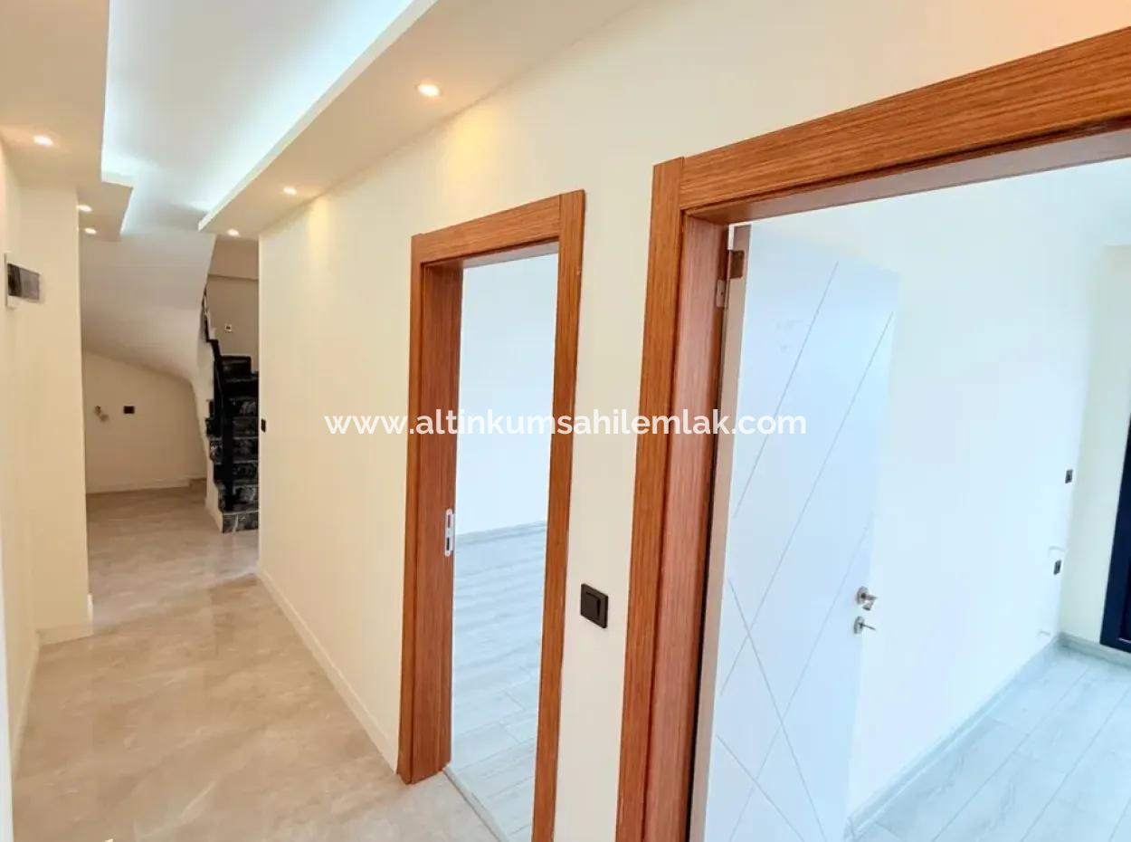 Aydın Didim Efeler’de Havuzlu Sitede Deniz Manzaralı Asansörlü 3+1 Ayrı Mutfaklı Sıfır Dubleks