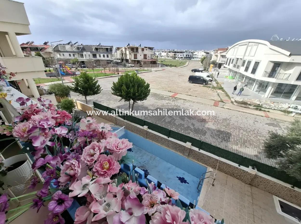 Aydın Didim Efeler’de Satılık Havuzlu Sitede Full Eşyalı Geniş Odalı 2+1 Dubleks