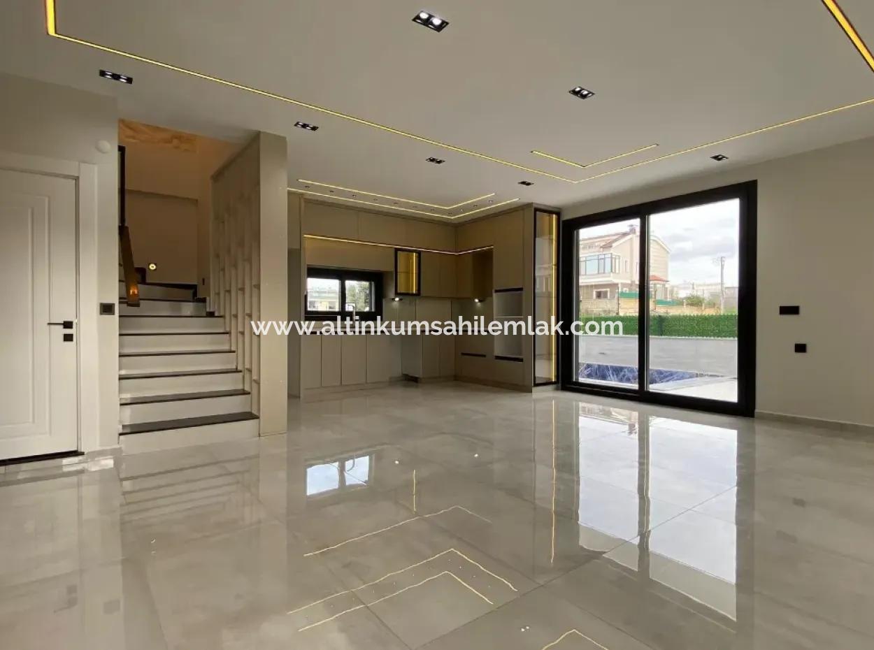 Didim Hisar Mahallesinde Satılık Havuzlu 3+1 Villa