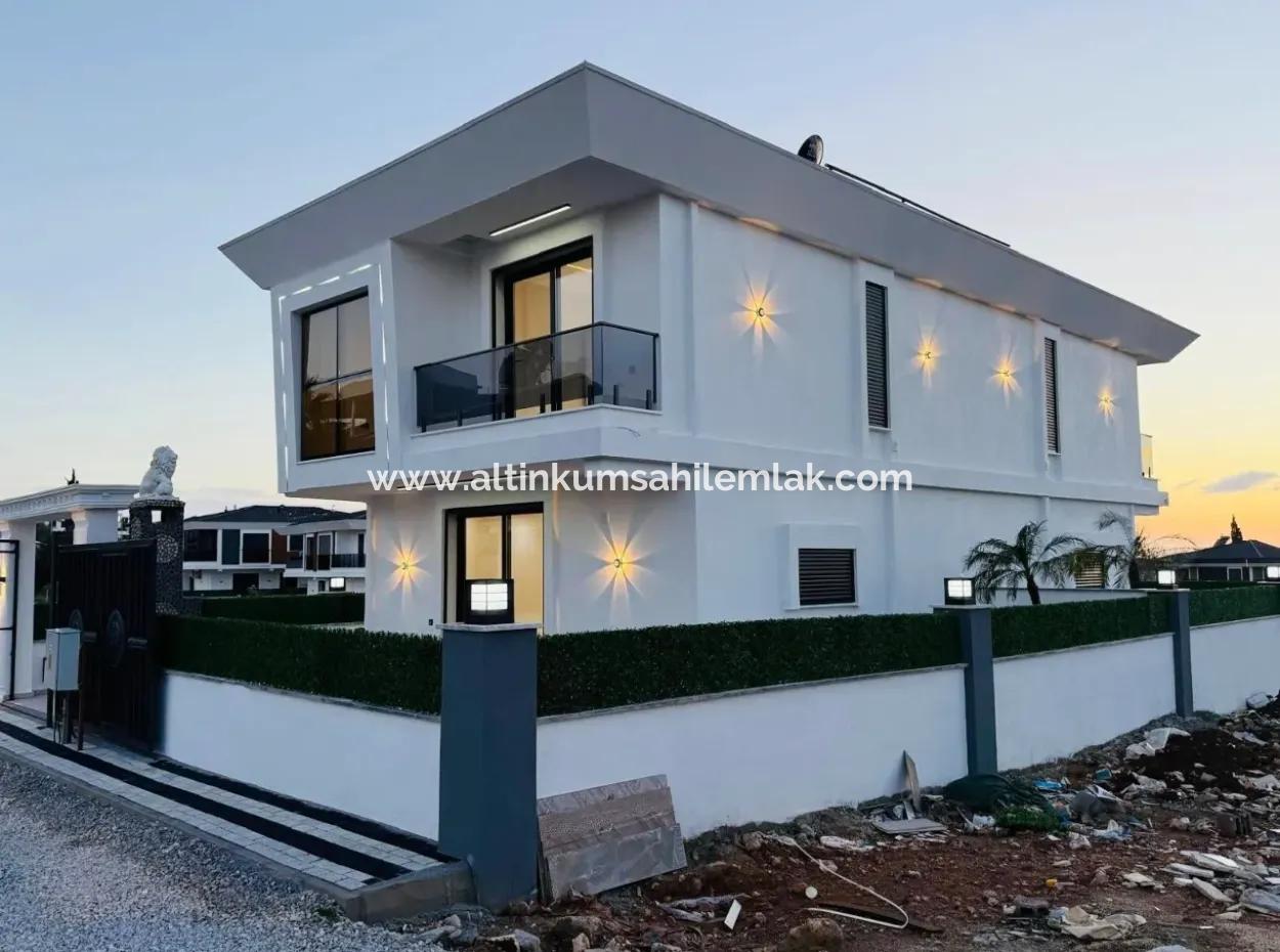 Didim Hisar Mahallesinde Satılık Havuzlu 3+1 Villa