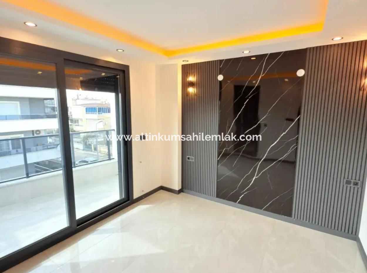 Aydın Didim’de Satılık 4+1 Ayrı Mutfaklı Havuzlu Fırsat Villa