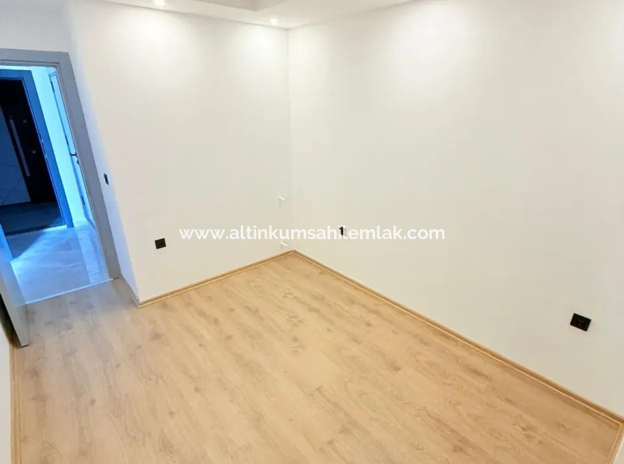 Didim Cumhuriyet Mahallesi’nde Satılık Havuzlu Site’de 2+1 Sıfır Geniş Daire