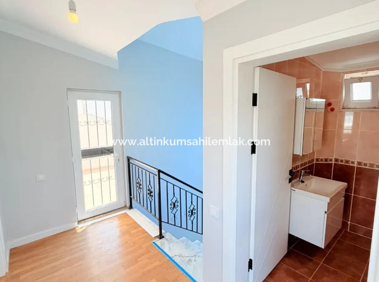 Didim Efeler Mahallesi’nde Satılık Ayrı Mutfak Görünümlü 4+1 Triplex Villa