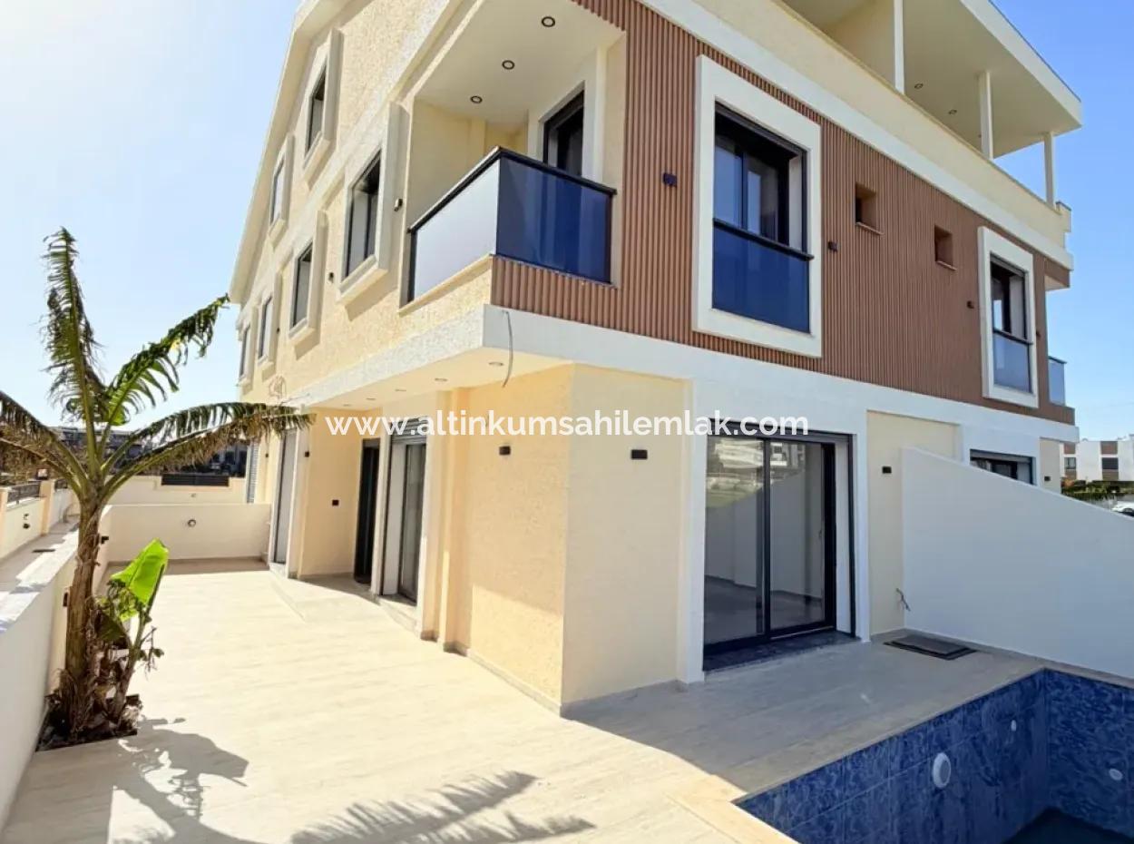 ???? Didim Efeler’de Satılık 3+1 Ön Cephe Müstakil Havuzlu Sıfır Villa
