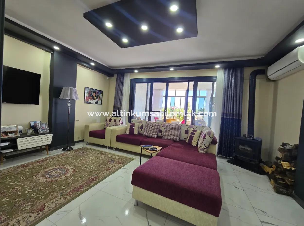 Didim Altınkumda Satılık 4+1 Ayrı Mutfak Villa