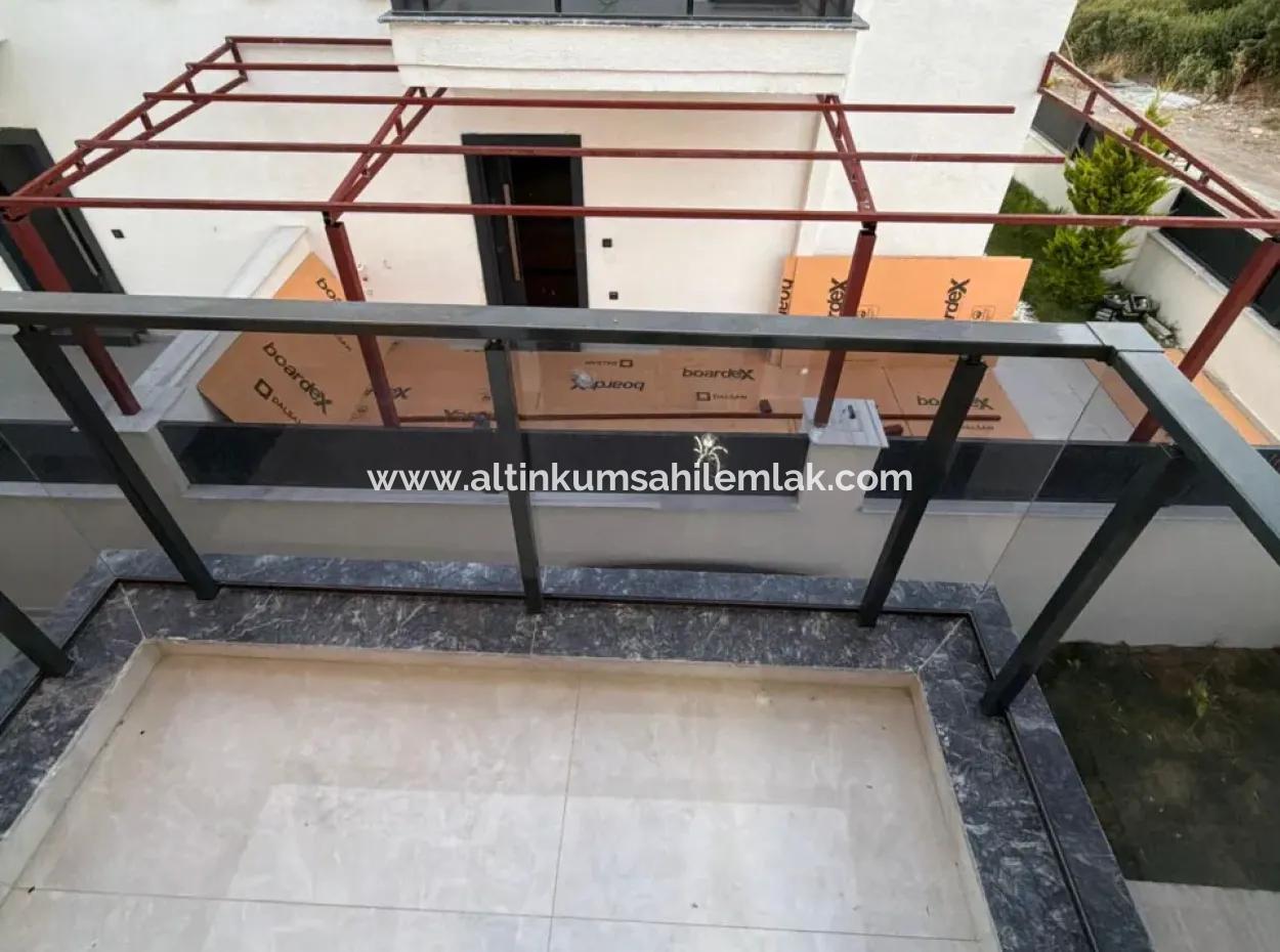 Didim Hisar Mahallesinde Satılık 3+1 Alt Katta Yatak Odalı Havuzlu Villa