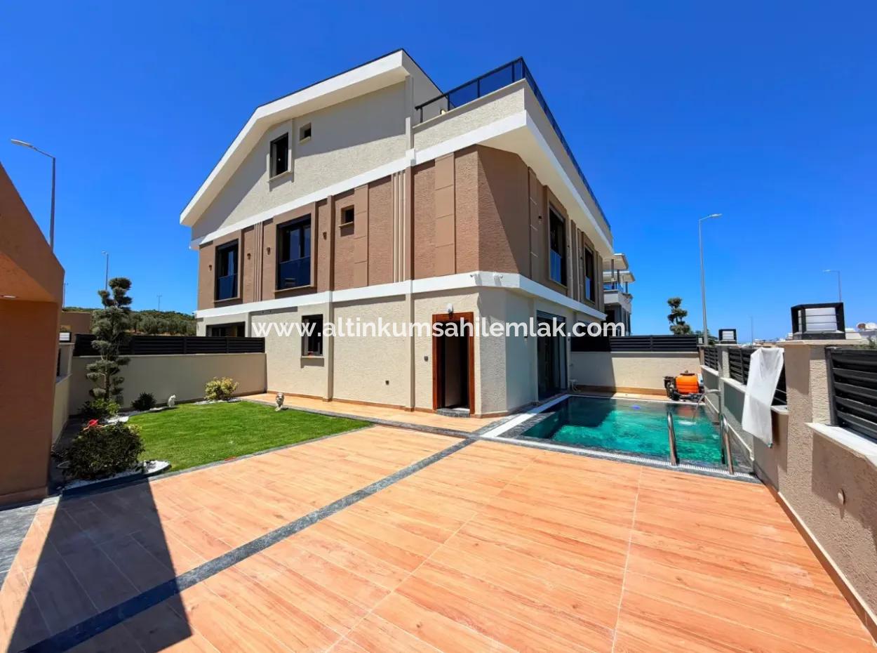 Didim Hisar Mahallesinde 4+1 Havuzlu Lüks Villa