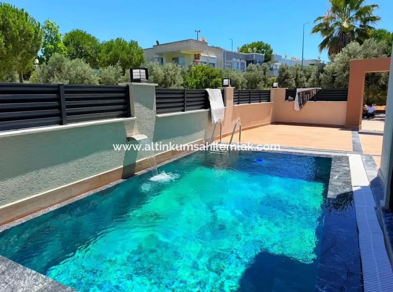 Didim Hisar Mahallesinde 4+1 Havuzlu Lüks Villa