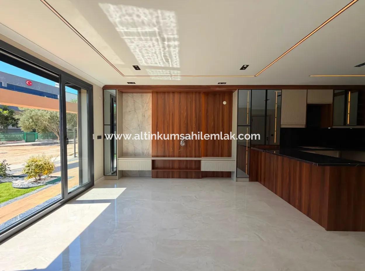Didim Hisar Mahallesinde 4+1 Havuzlu Lüks Villa