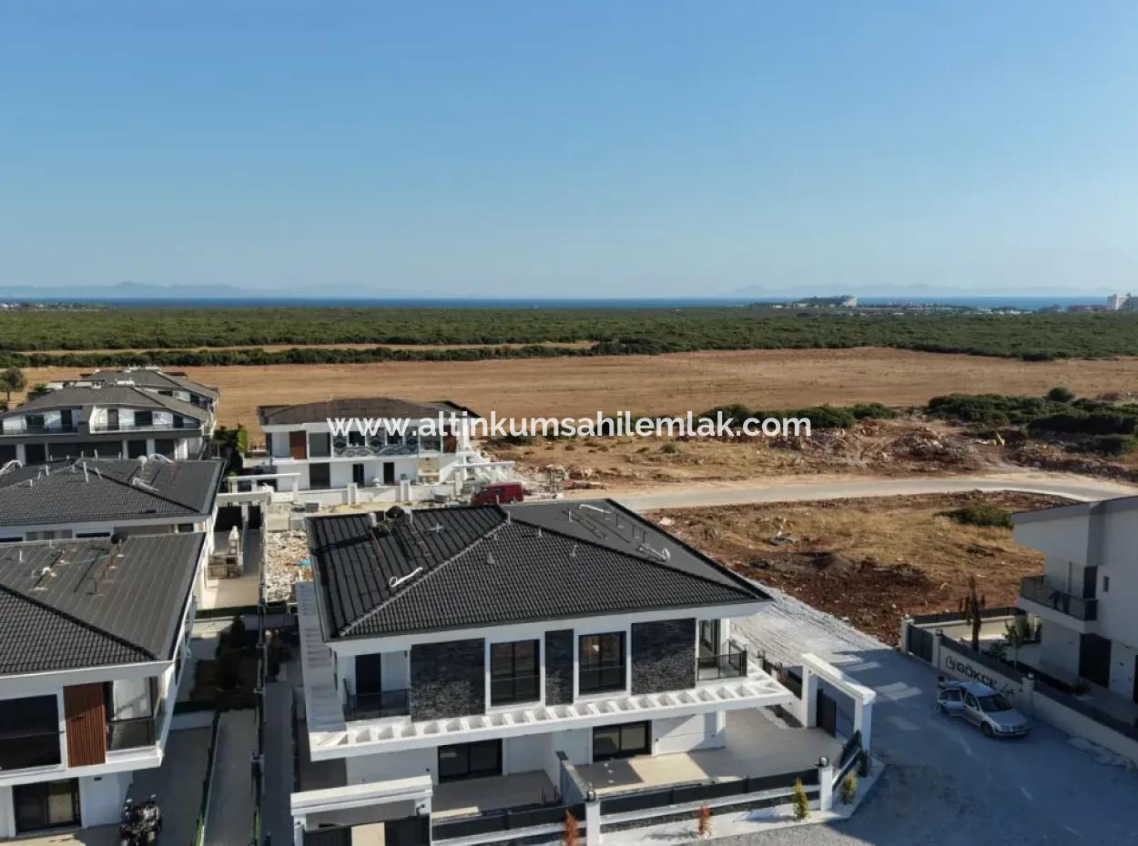Didim Efeler’de Özel Havuzlu Full Eşyalı 3+1 Lüks Villa