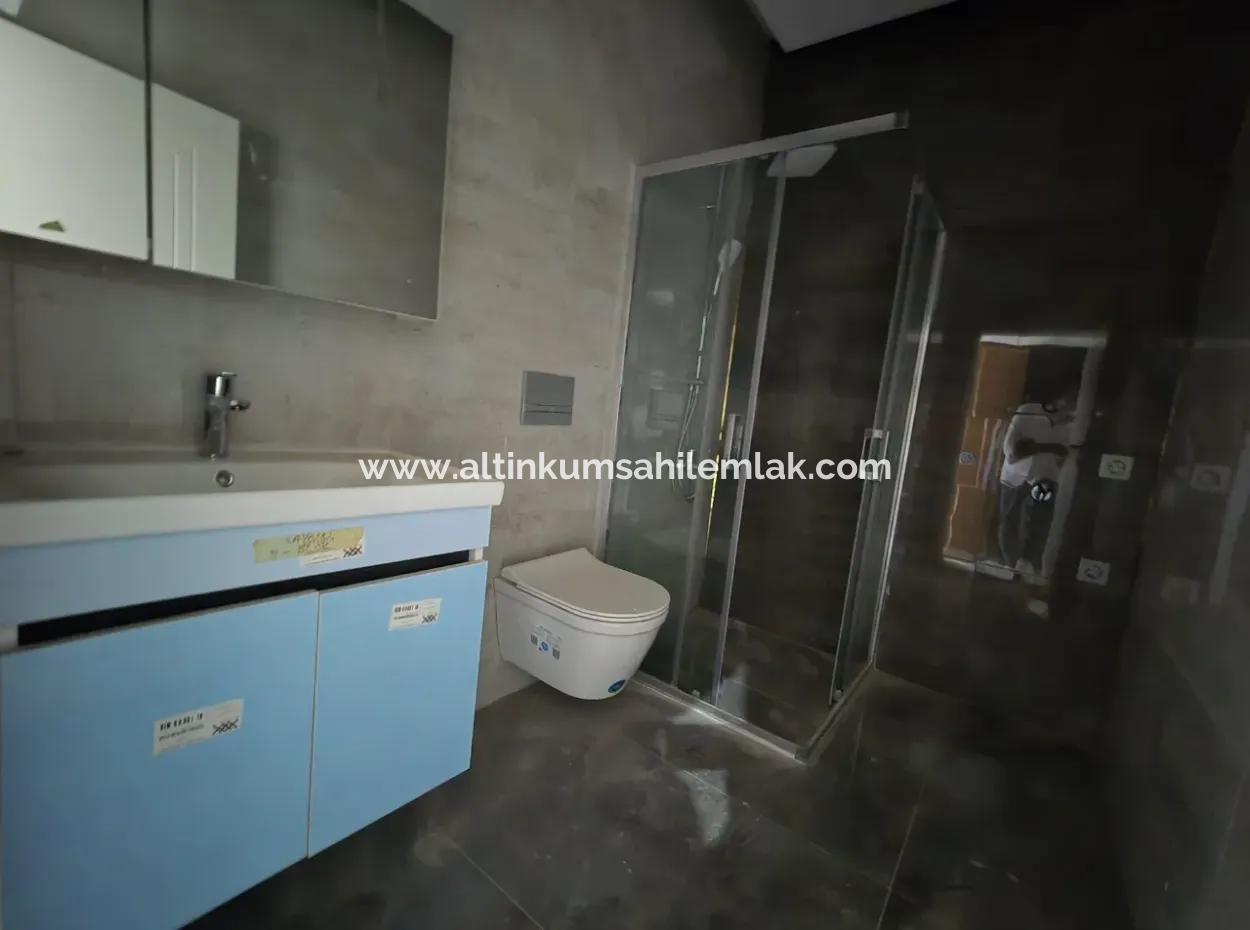 Saygınlar Sitesi’nde Ön Cephe, Asansörlü, Havuzlu Sıfır Yapı Daire