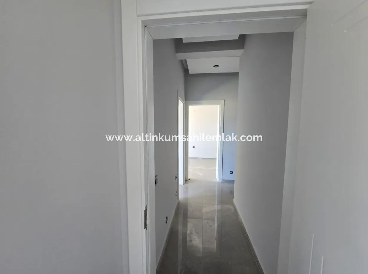 Saygınlar Sitesi’nde Ön Cephe, Asansörlü, Havuzlu Sıfır Yapı Daire