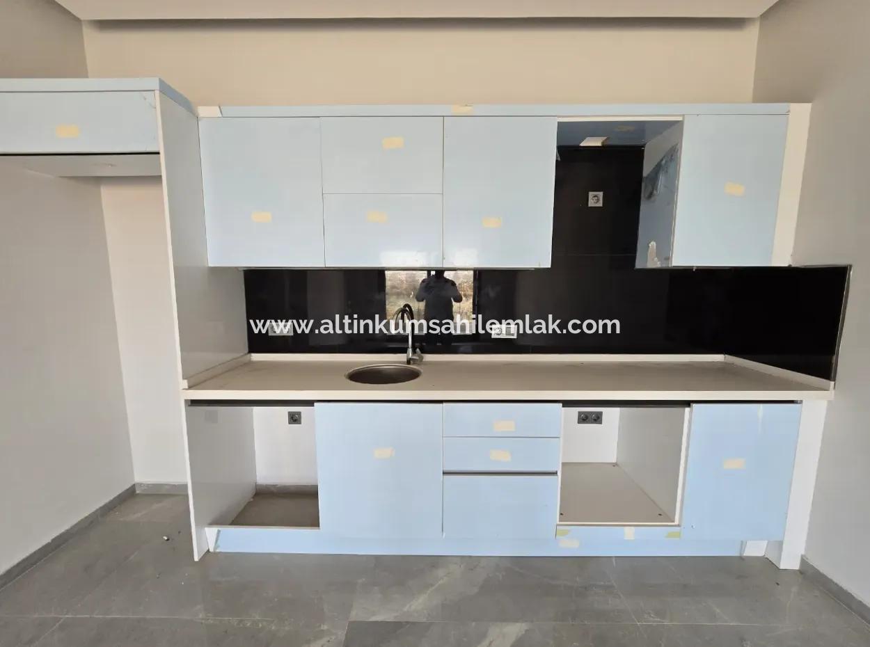 Saygınlar Sitesi’nde Ön Cephe, Asansörlü, Havuzlu Sıfır Yapı Daire