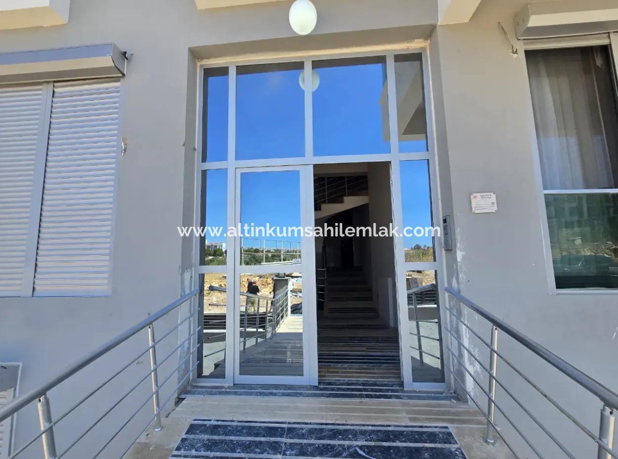 Saygınlar Sitesi’nde Ön Cephe, Asansörlü, Havuzlu Sıfır Yapı Daire