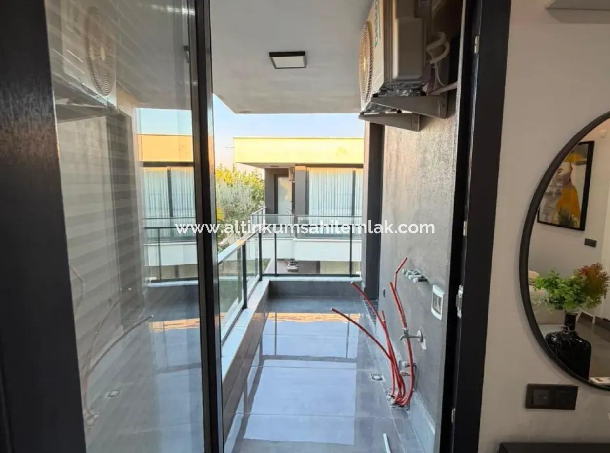 Didim Efeler Mahallesi’nde Havuzlu Sitede Full Eşyalı Satılık 3+1 Villa
