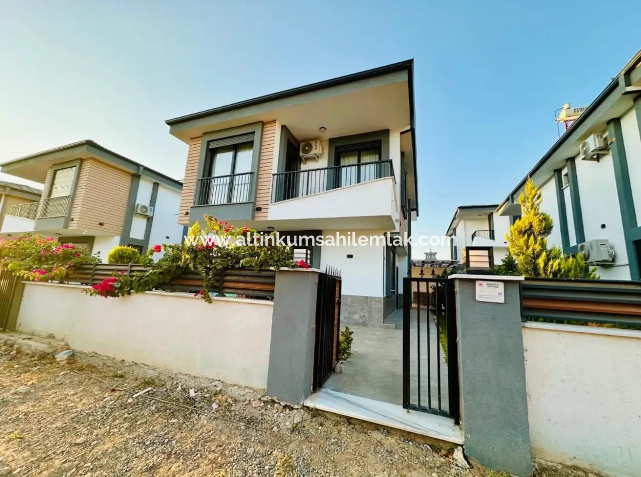 Didim’de 3+1 Ayrı Mutfak Full Eşyalı Havuzlu Villa