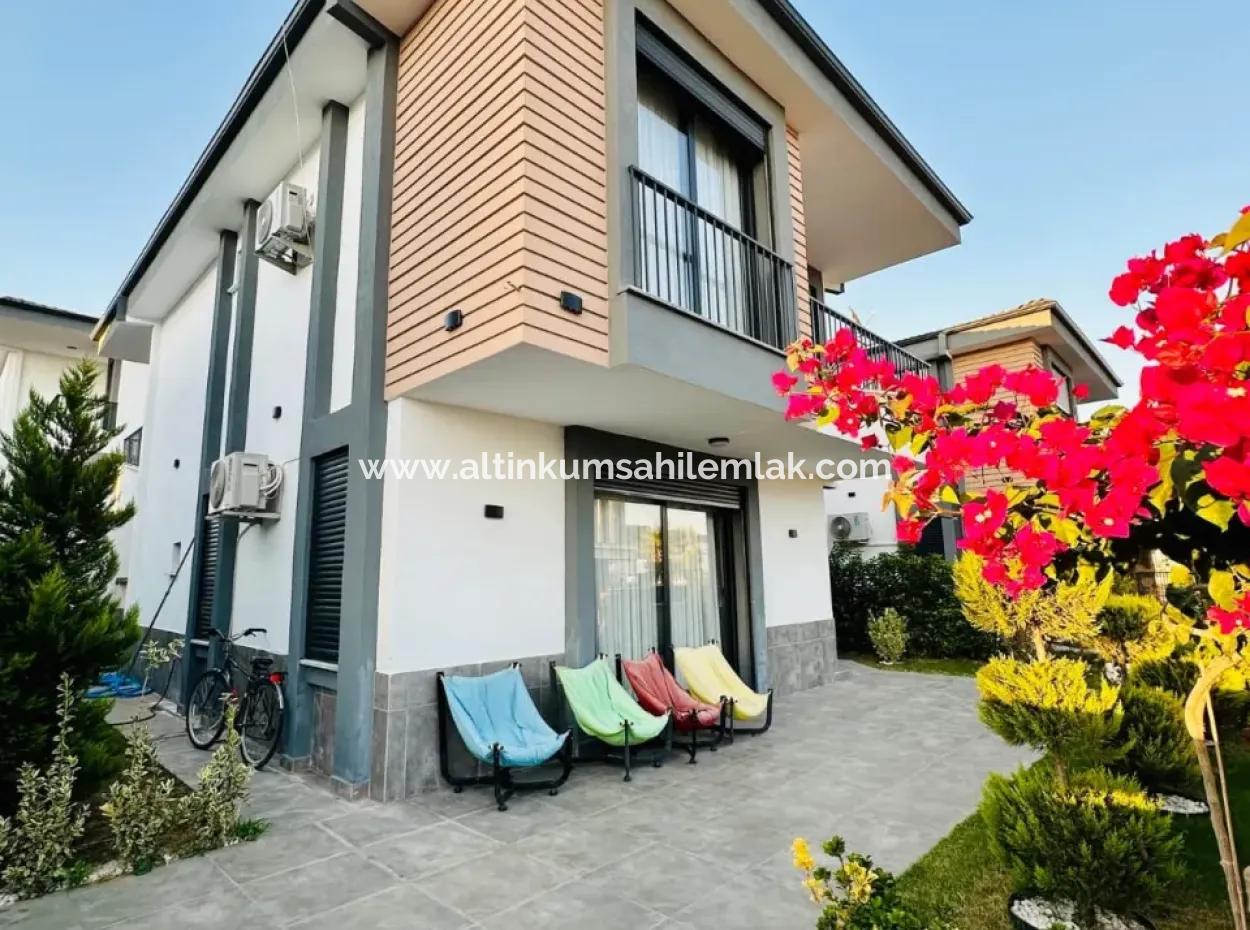 Didim’de 3+1 Ayrı Mutfak Full Eşyalı Havuzlu Villa