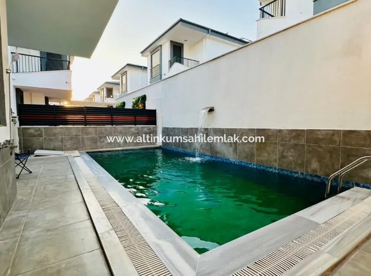 Didim’de 3+1 Ayrı Mutfak Full Eşyalı Havuzlu Villa