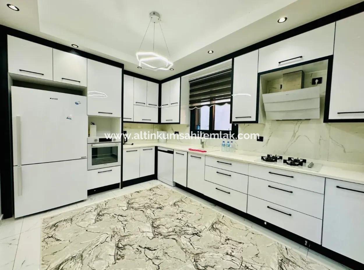 Didim’de 3+1 Ayrı Mutfak Full Eşyalı Havuzlu Villa