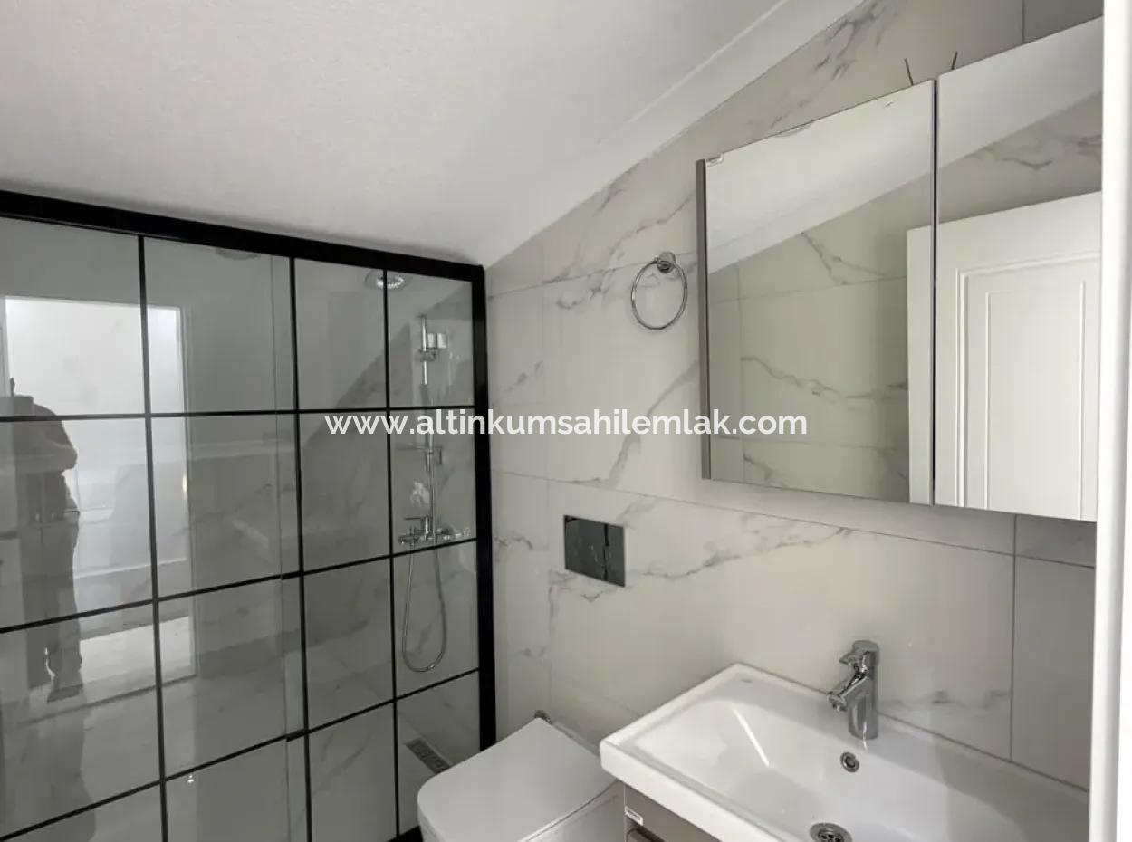 Didim Hisar Mahallesi’nde Deniz Manzaralı Triplex 3+1 Villa
