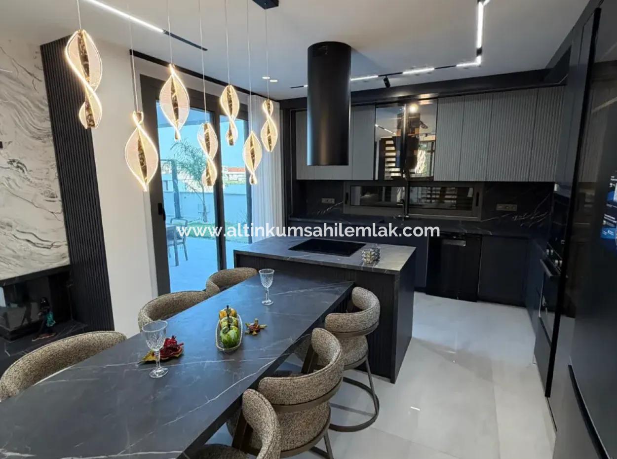 Didim Efeler’de 500 M² Arsa Üzerinde Tam Müstakil 4+1 Villa