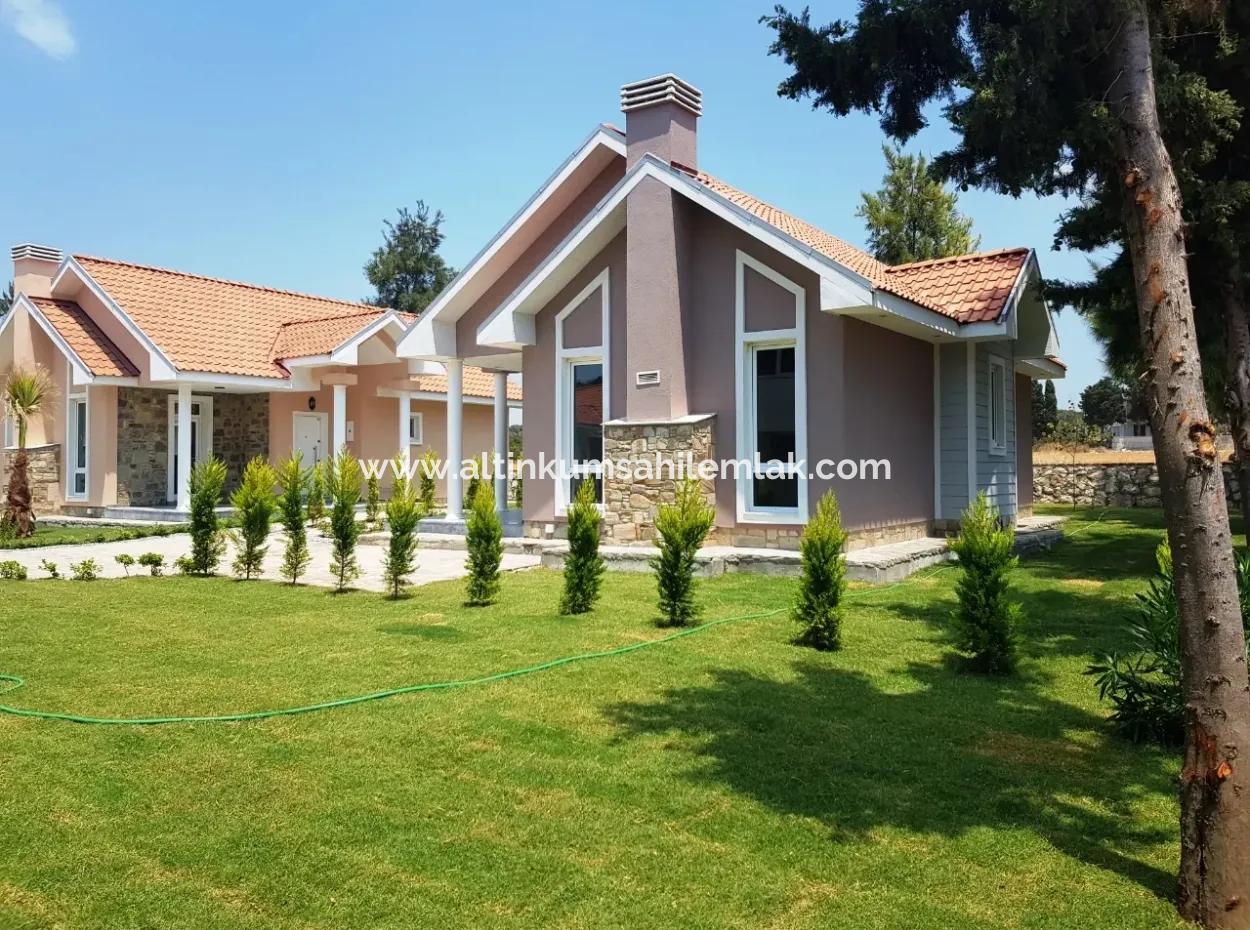 Didim Altınkum Sağturda Satılık Denize Yakın 2+1 Havuzlu Villa