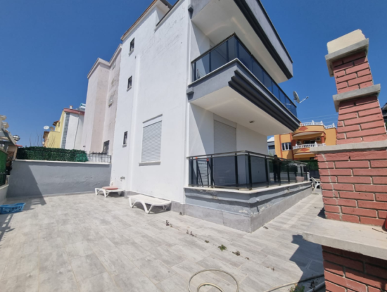 Fırsaat!!Didim Altınkumda Acil Satılık 3+1 Havuzlu Eşyalı Full Deniz Manzaralı Villa