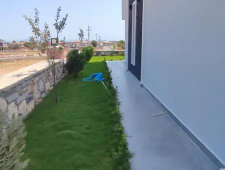 Didim Efeler Mahalesinde Satılık 4+1 Villa