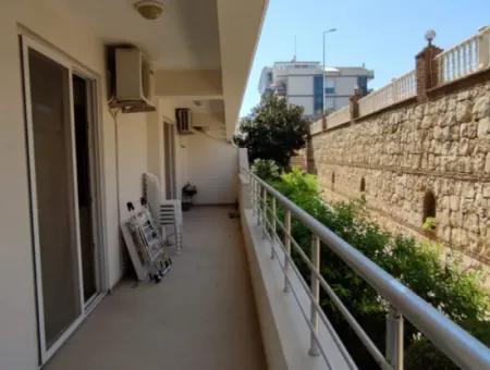 Didim Efeler Mahallesinde Havuzlu Site İçinde Acil Satılık 2+1 Eşyalı Daire