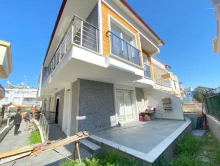 Didim Efeler Mahallesinde 3+1 Satılık 2 Adet Villa