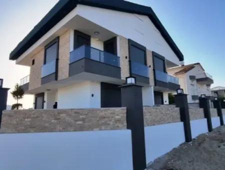 Didim Hisar Mahallesinde Satılık Deniz Manzaralı 4+1 Lüks Havuzlu Villa