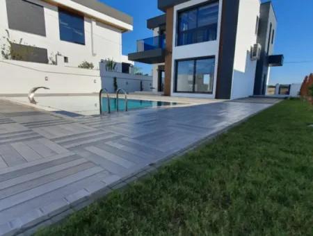 Didim Altınkum Yeşilkentte Satılık Lüks Müstakil Villa