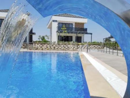 Didim Altınkum'da Satılık Lüks Müstakil Villa