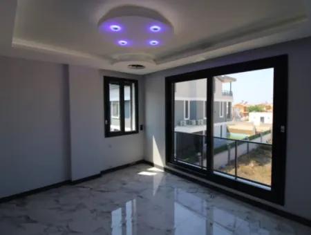 Didim Efeler Mahallesinde Satılık Lüks Ve Modern 4+1 Havuzlu Villa