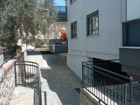 Didim Cumhuriyet Mahallesinde Site İçinde Satılık 1+1 Ful Eşyalı Daire