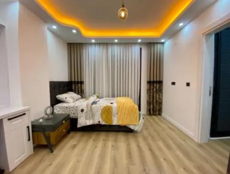 Didim Efeler Mahallesinde Satılık 3+1 Havuzlu Villa