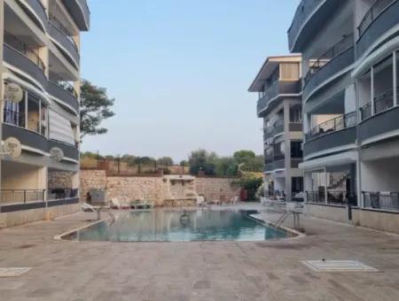 Altinkumda Site İçerisinde Denize 400M 3+1 Eşyalı Daire