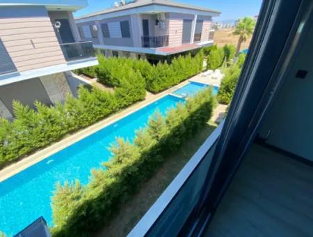 Didim Efeler Mahallesinde Satılık 3+1 Sıfır Villa