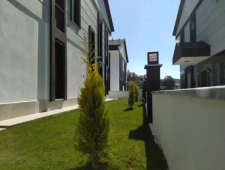 Didim Efelerde Satılık 4+1 Havuzlu Villa