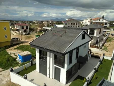 Didim Efelerde Satılık 4+1 Havuzlu Villa