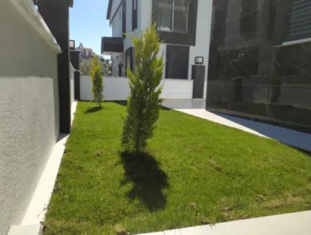 Didim Efelerde Satılık 4+1 Havuzlu Villa