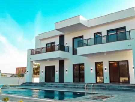 Didim Yeşiltepede Satılık Ayrı Mutfak 4+1 Müstakil Villa