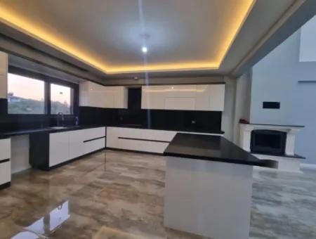 Didim Yeşiltepede Satılık 4+1 Havuzlu Villa