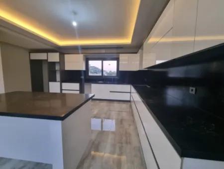 Didim Yeşiltepede Satılık 4+1 Havuzlu Villa