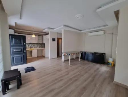 Didim Efeler Mahallesi Mini Carrefoursa Yanı Satılık 3+1 Bahçeli Villa