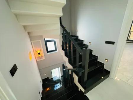 Didim Efeler Mahallesi Satılık Müstakil Villa