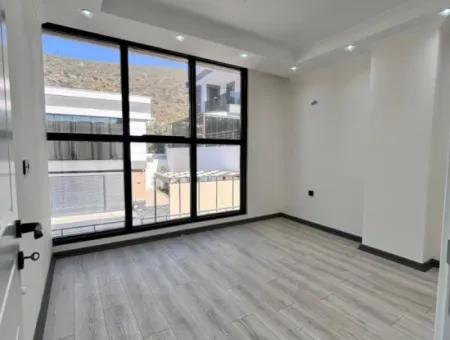 Didim Akbükte Satılık 3+1 Villa